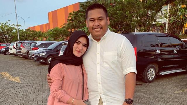 Resmi Menikah, Ini 6 Potret Dewi Amalia Istri Ajudan Pribadi yang Memesona