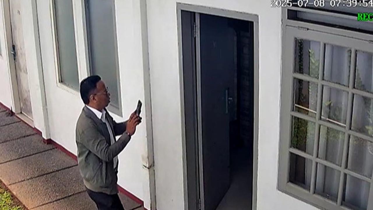 Penjelasan Polisi soal Ada Pria Bolak-Balik di Depan Kamar Kos Diplomat Kemlu yang Tewas