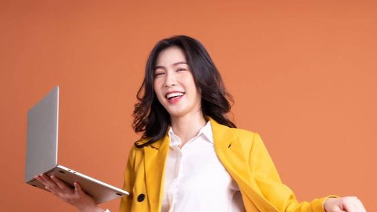 Laptop atau Komputer, Mana yang Paling Cocok Buat Anak Kuliah?