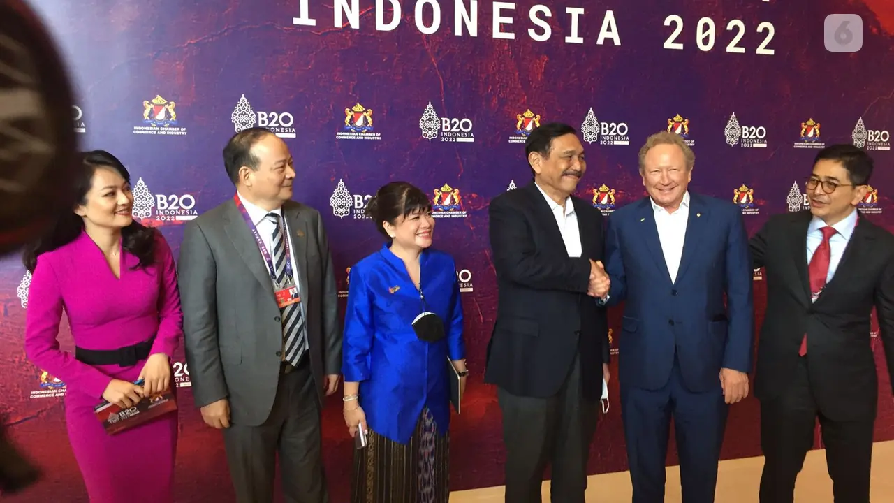 Chairwoman B20 Shinta Kamdani menyebut dunia saat ini dihadapi oleh situasi silit dan kritis (Liputan6.com/Teddy Tri Setio Berty)