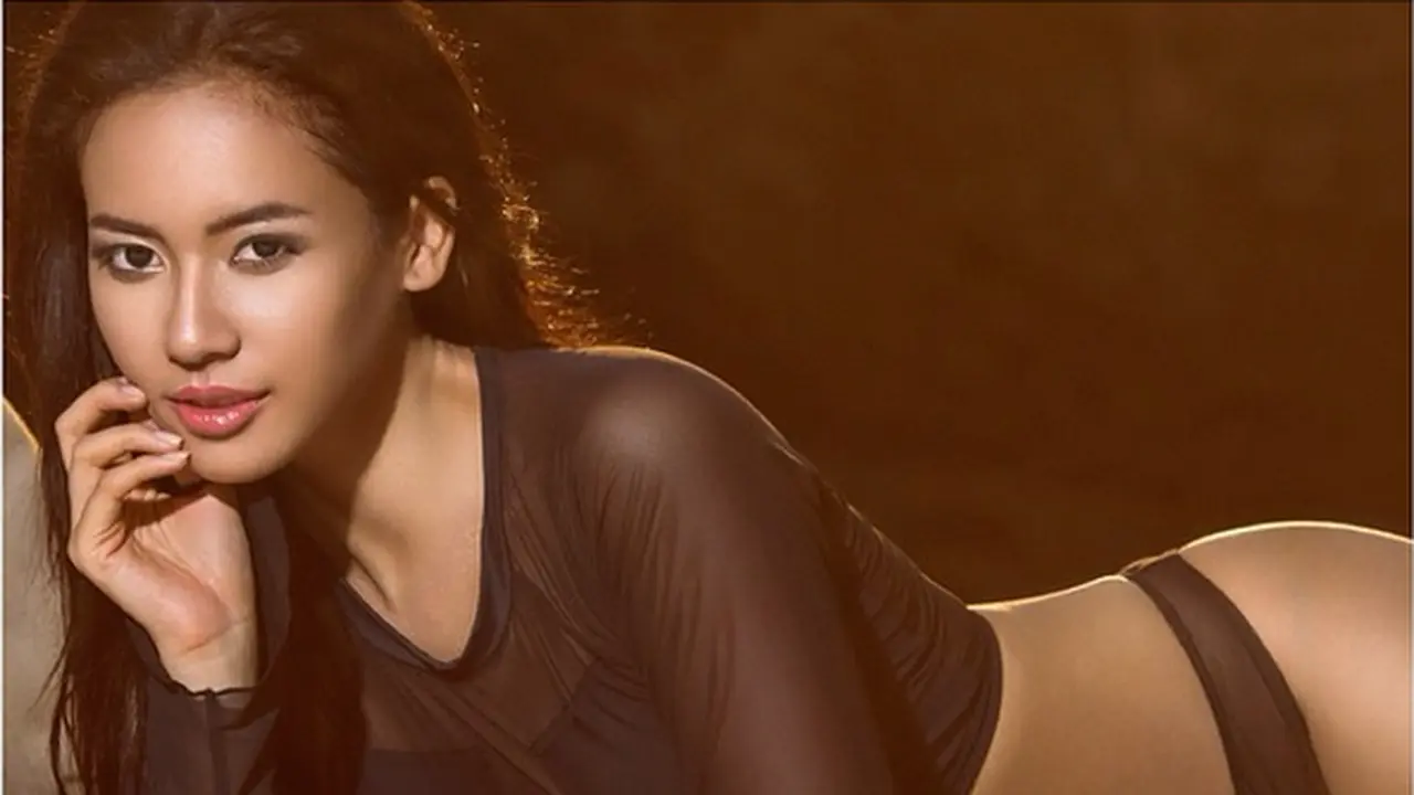 7 Foto Hot Elvira Devinamira Puteri Indonesia 2014