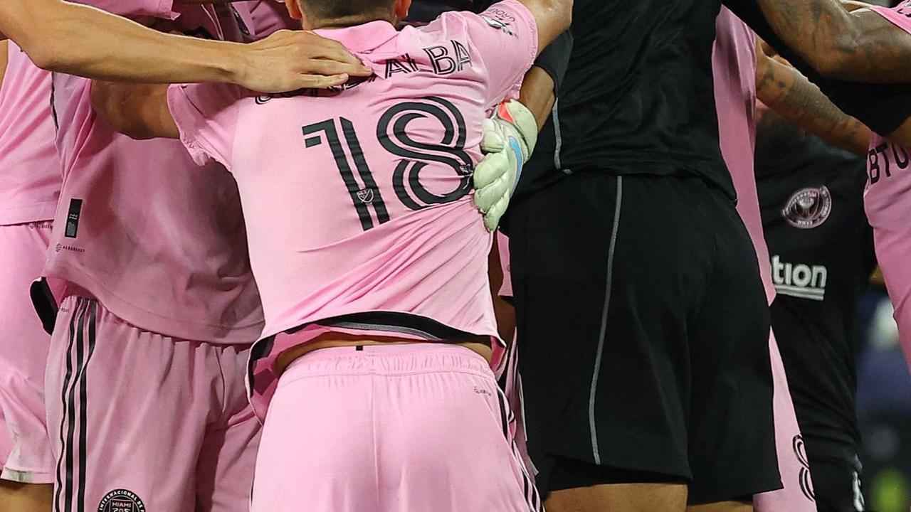 Drama adu penalti tercipta usai kedua tim bermain imbang dengan skor 1-1. Gol yang tercipta dari masing-masing tim Nashville SC maupun Inter Miami sendiri diperoleh di babak pertama dan kedua.