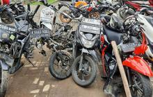 Pemotor Tewas dalam Kecelakaan Maut Daan Mogot Jakbar, Identitas Belum Terungkap