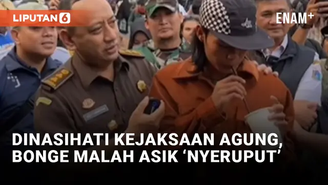 Tengil! Bonge Asyik Minum saat Diberi Wejangan Oleh Anggota Kejaksaan Agung