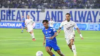 Dukungan Bobotoh Menggelegar di GBLA Jelang Duel Vs Persija, Beckham Putra: Kami Akan Jawab di Pertandingan