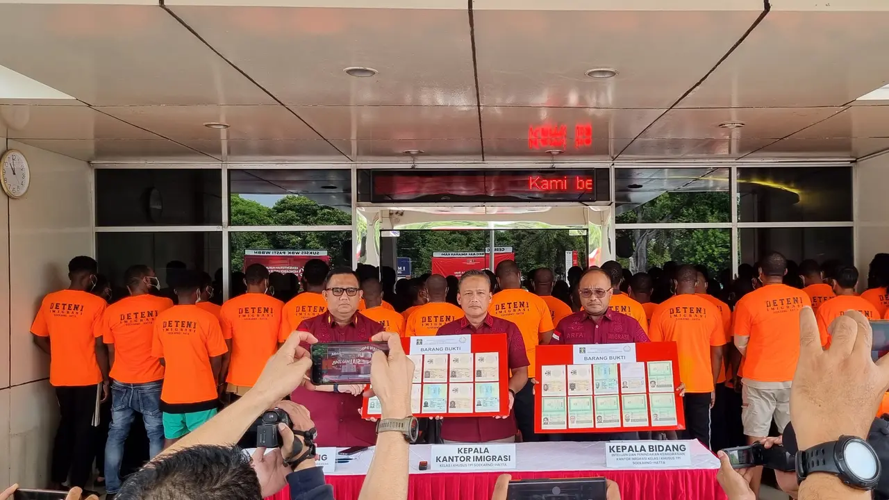44 Warga Negara Asing (WNA) diamankan petugas Imigrasi Kelas I Khusus TPI Soekarno-Hatta.