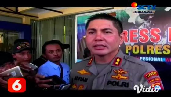 VIDEO: Polisi Sita Uang Palsu Rp 16 Juta dari 2 Residivis Pengedar di Jember
