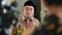 Menko PMK Muhadjir Effendy usai Rapat Terbatas Persiapan Idulfitri 1443 Hijriah di Istana Kepresidenan Bogor, Jawa Barat, Rabu (6/4/2022). (Dok Biro Pers Sekretariat Presiden RI)