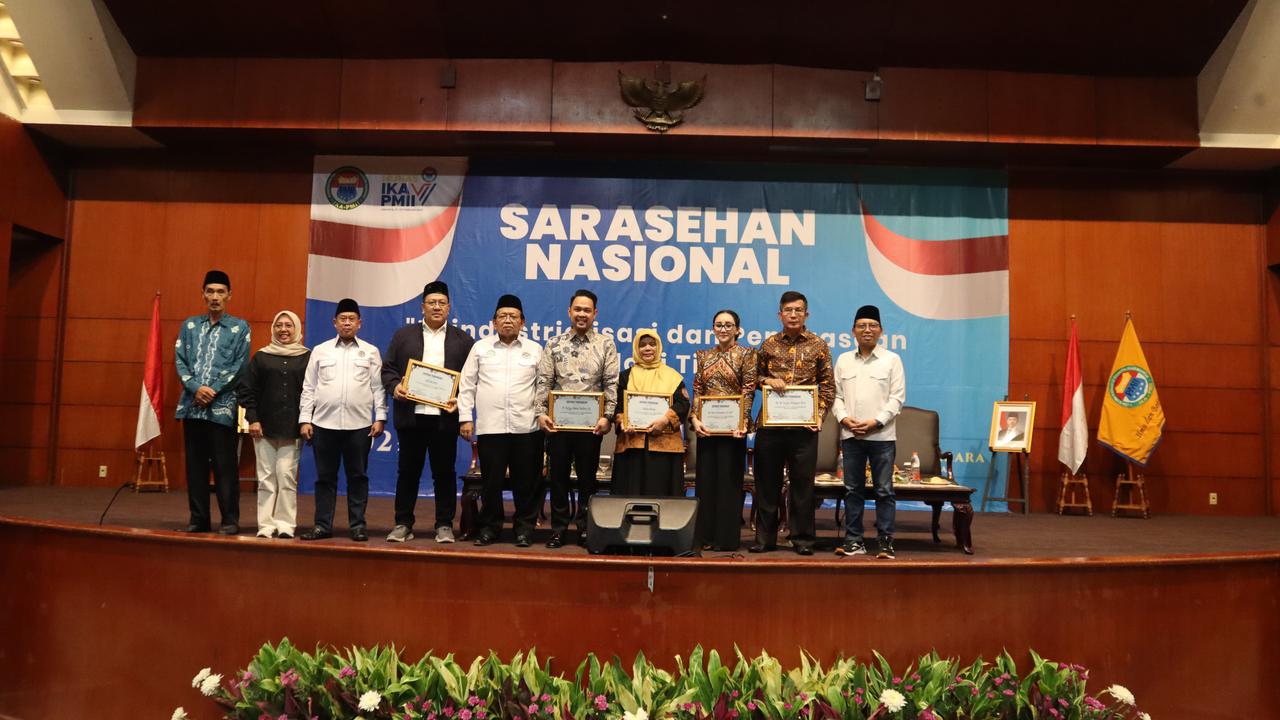 Ikatan Keluarga Alumni Pergerakan Mahasiswa Islam Indonesia (IKA-PMII) akan menggelar Musyawarah Nasional (Munas) VII IKA-PMII.