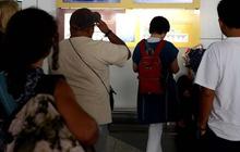 Duka lara anak-anak para korban Trigana Air