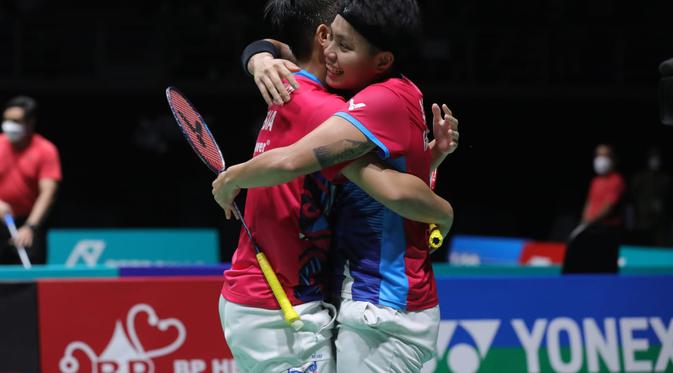<p>Apriyani Rahayu/Siti Fadia merayakan sukses lolos ke final Malaysia Open 2022. (Dok. PBSI)</p>