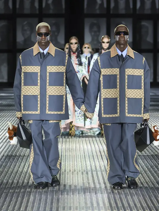 Dari duplikasi pakaian sampai eksplorasi yang mencerminkan satu sama lain, namun masih memungkinkan untuk mengekspresikan diri masing-masing. 
(Foto: Instagram @gucci)