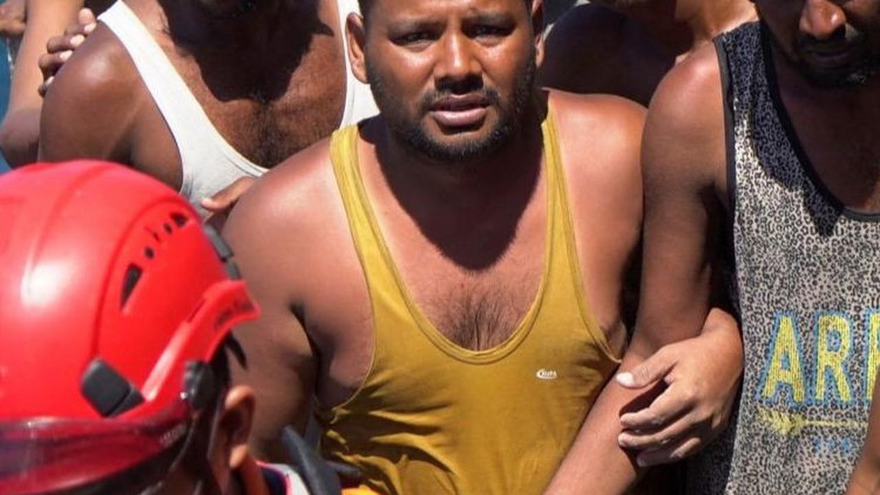 Setiap tahun, mereka berlayar dengan perahu kayu ketika keadaan laut lebih tenang antara bulan November dan April untuk tujuan mengungsi menuju negara tetangga Thailand dan Bangladesh, Indonesia dan Malaysia yang mayoritas penduduknya Muslim. Foto: REUTE