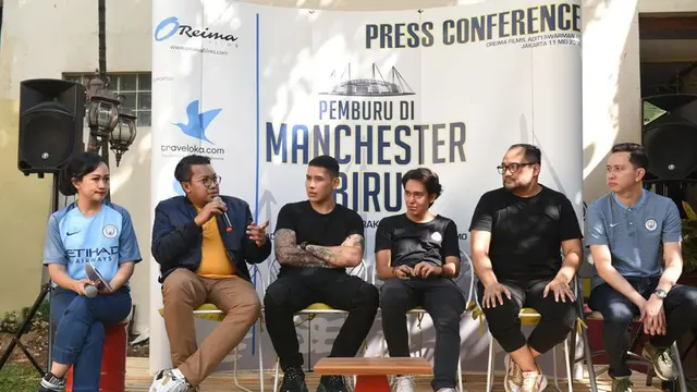 Konferensi Pers film berjudul Pemburu di Manchester Biru
