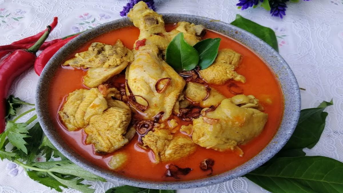 Opor Ayam Pedas