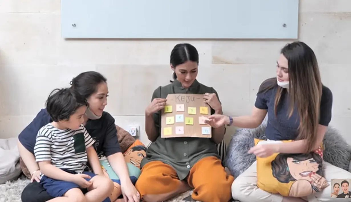 Luna Maya Paula Verhoeven dan Nagita Slavina (Youtube/Baim Paula)