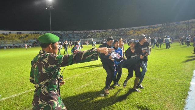 Kericuhan nodai duel Arema FC Vs Persib Bandung