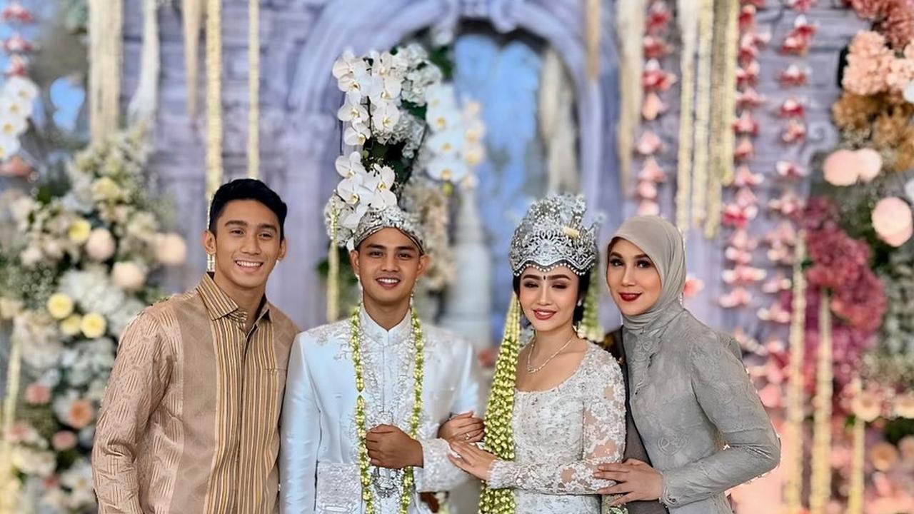 Tampil Glamor Semua, Ini Sederet Seleb yang Hadir di Resepsi Febby Rastanty dan Drajad Djumantara
