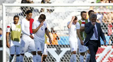 Timnas Inggris gagal meraih poin penuh saat berlaga melawan Kosta Rika di laga penutup penyisihan Piala Dunia 2014 Grup D di Stadion Mineirao, Belo Horizonte, Brasil, (24/6/2014). (REUTERS/Murad Sezer)