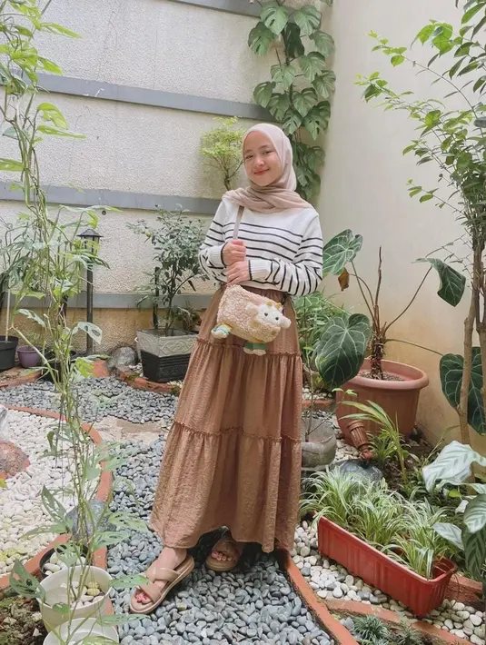 Inspirasi Gaya Nissa Sabyan [Instagram/nissa_sabyan]