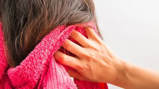 cara memanjangkan rambut, sumber: Beauty Journal