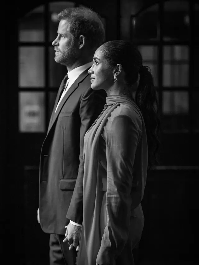 Foto Meghan Markle dan Harry Terbaru Dituding untuk Mengejek Keluarga Kerajaan Inggris