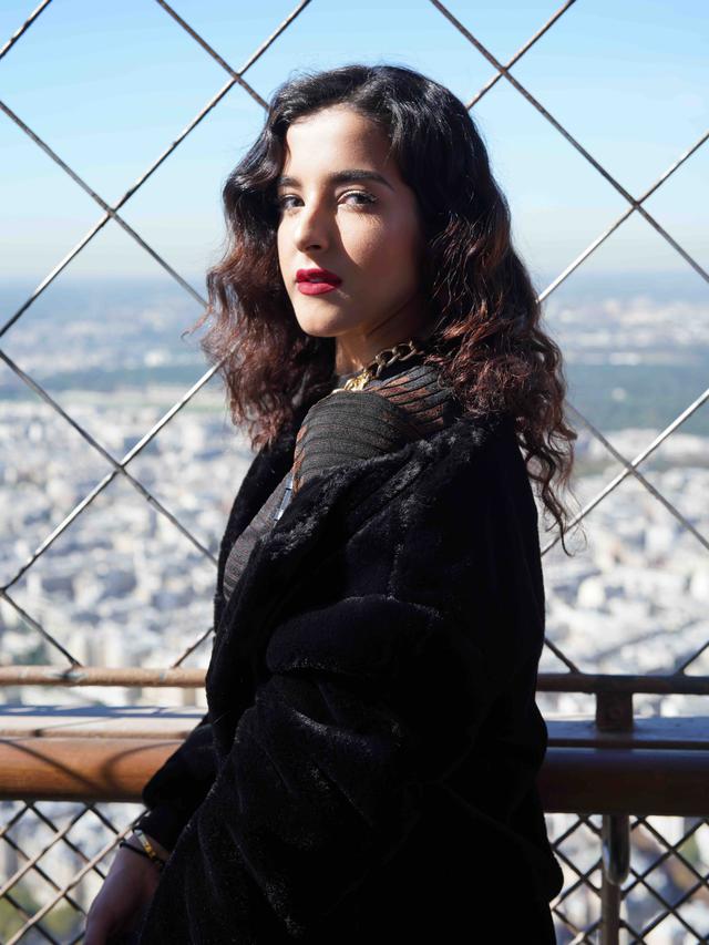 Rahasia makeup bergaya Parisian look ala Tasya Farasya dan Sarah Ayu