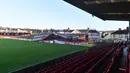 Suasana stadion Turners Cross markas klub Cork City usai diterjang badai Ophelia di kota Cork, Irlandia barat daya (17/10). Badai yang belum pernah terjadi di Irlandia ini menewaskan tiga orang. (AFP Photo/Ben Stansall)