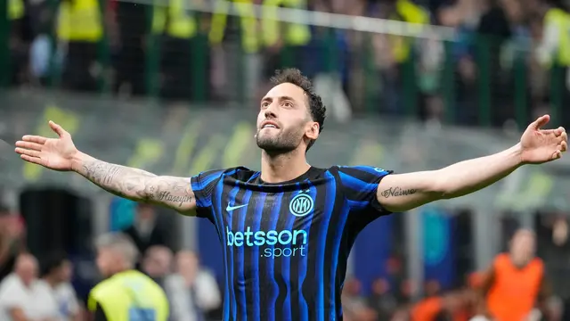 Pemain Inter Milan Hakan Calhanoglu