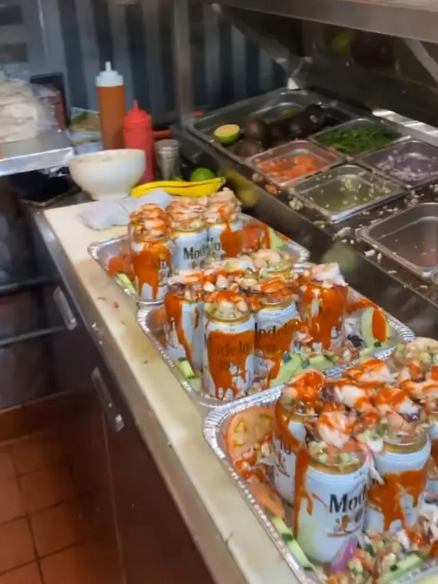 7 Penyajian Makanan Ini Absurd Banget, Bikin Bingung Menyantapnya