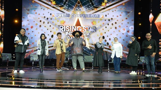 Aksi Ivan Gunawan dan Ayu Ting Ting di Rising Star Indonesia Dangdut