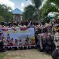 Polwan RI menggelar Bakti Sosial (Baksos) dalam rangkaian Konferensi Polwan Sedunia atau 58th International Association of Women Police (IAWP) Conference di Labuan Bajo, NTT. (Foto Istimewah)