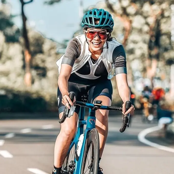 Kerennya Gaya Gisel Saat Bersepeda, Jadi Inspirasi Olahraga di Masa Pandemi Nih!