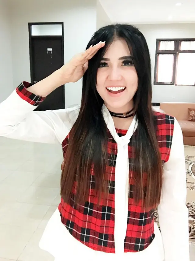 Tranformasi Via Vallen (sumber: instagram.com/viavallen)