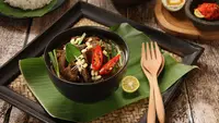 ilustrasi rawon/copyright Shutterstock