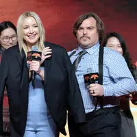 Kate Hudson dan Jack Black di acara premier Kung Fu Panda 3. foto: daily mail