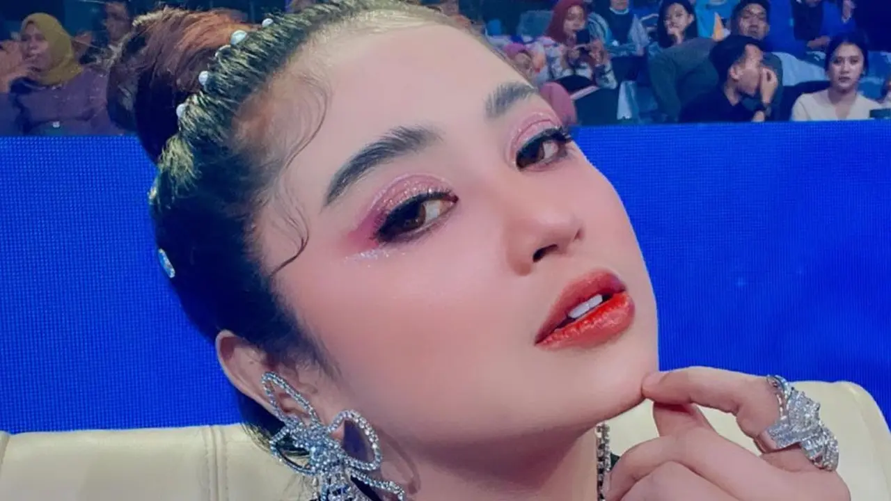 Dewi Perssik. (Foto: Dok. Instagram @dewiperssik9)