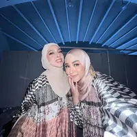 Sebagai saudara ipar, tak heran jika Margin dan Nabila kerap menghabiskan waktu bersama. [Foto IG/marginw/nsyakieb85].