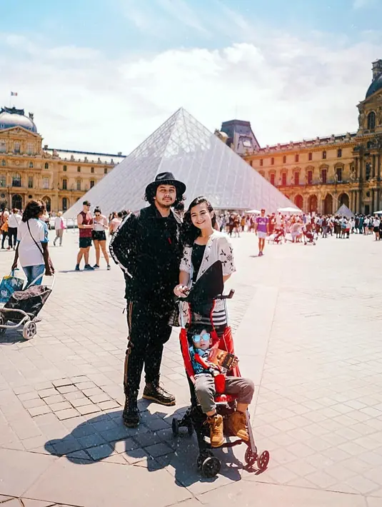 Eriska Rein Berhijab (Instagram/eriskarein)