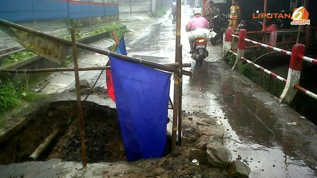 Jembatan berlubang