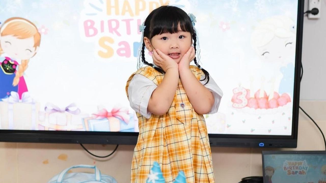 Selamat Ulang Tahun Untuk Sarah Purnama