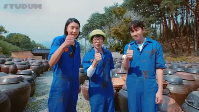 Kim Yeon Koung, Yu Jae Seok, dan Lee Kwang Soo. (Foto: Youtube Netflix Indonesia)