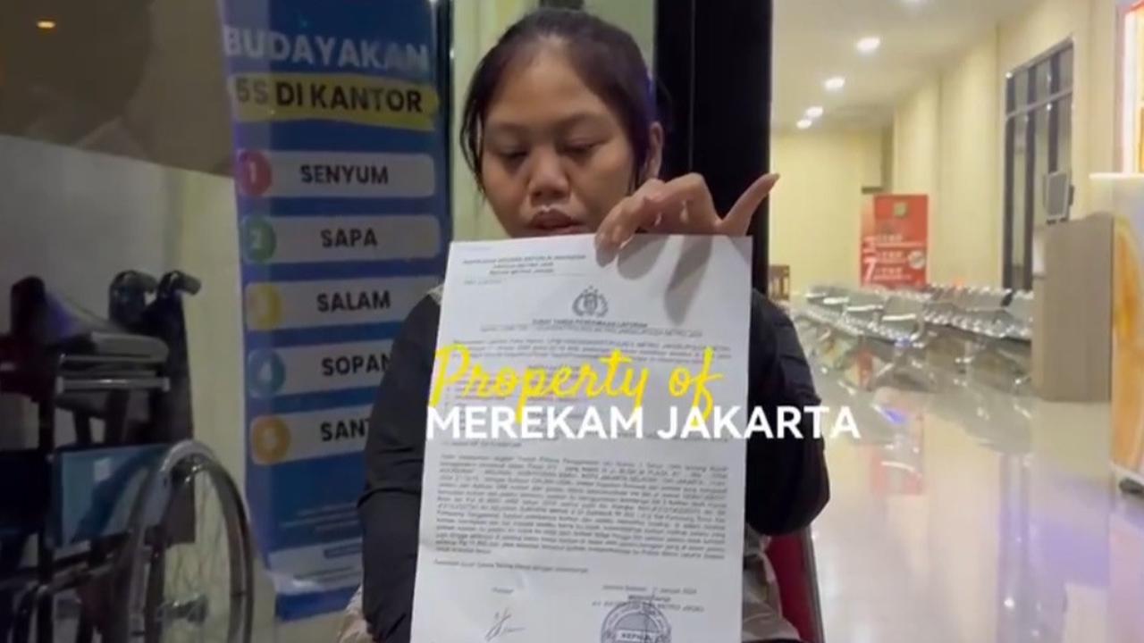 "Saya dari Bintaro Plaza, habis perpanjang SIM, lalu saya berkenalan dengan seorang cowok. Awalnya si nggak ada rencana ke Blok M," tuturnya.