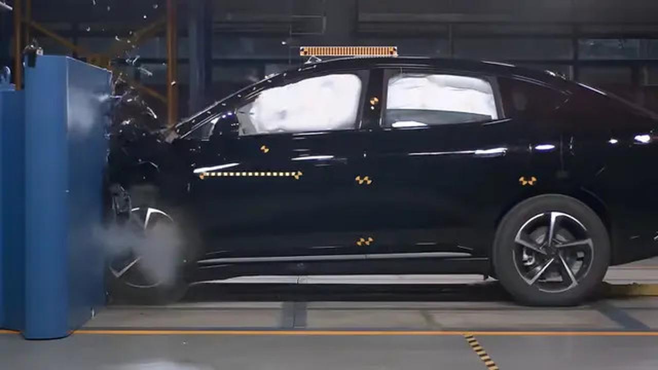 Aion Hyptec HT Uji Tabrak di China, Ini Hasilnya