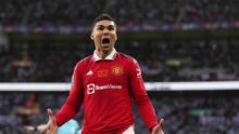 Pemain MU, Casemiro, merayakan golnya ke gawang Newcastle saat bertanding pada final Carabao Cup di Wembley, Minggu (26/2/2023) waktu setempat. (AP Photo/Alastair Grant)