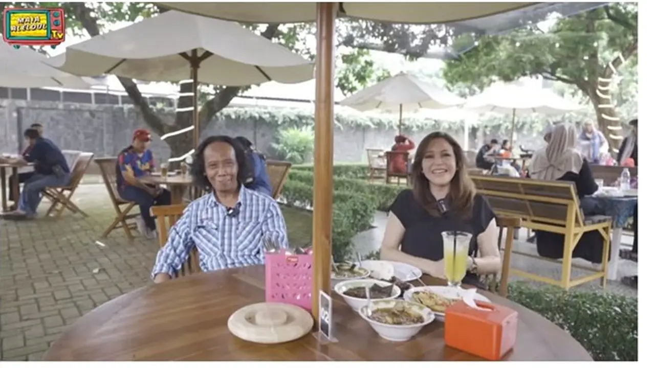 8 Potret Rumah Makan Milik Mandra, Nyaman dengan Konsep Betawi