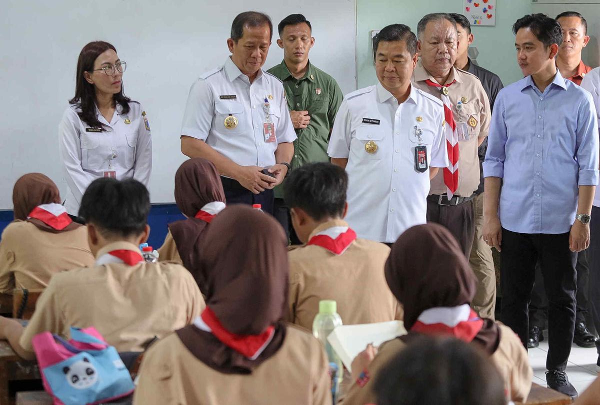 Wapres Gibran Tinjau Uji Coba Makan Bergizi di Jakarta