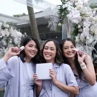3 Sahabat Almiranti Fira, Nadya Aqilla, Ayu Deviani yang merinits merek kecantikan Aeluna (Foto: Dok. Aeluna)