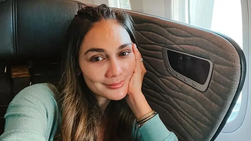 8 Potret Luna Maya saat Tanpa Makeup, Mengaku Percaya Diri dan Tak Malu