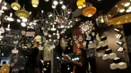 Suasana pameran Indobuildtech Expo 2015 di Jakarta Convention Center (JCC), Jumat (5/6). Pameran ini, menampilkan lebih dari 1000 top brand produk material dan teknologi bangunan dari 19 negara peserta. (Liputan6.com/Johan Tallo)